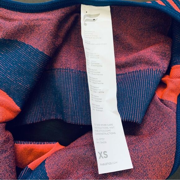 RARE Fabletics Pacific Blue/Hot Orange Ribbed Seamless Low Impact Sports Bra XS - Picture 8 of 8
